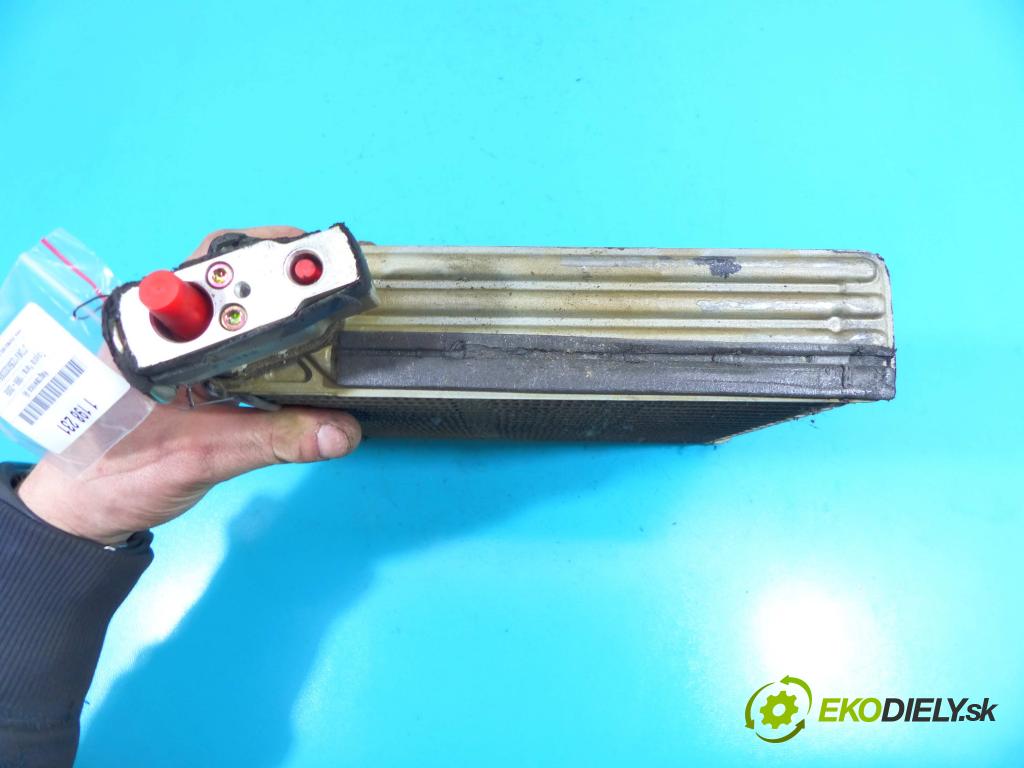 Toyota Yaris I 1999-2005 1.0 vvti 68 HP manual 50 kW 998 cm3 5- radiator 447500-1600 (Radiátory kúrenia)