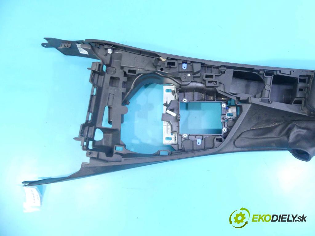 Bmw 3 F30  2011-2018 2.0 16v 184hp automatic 135 kW 1997 cm3 4- operadlo 9235473 (Lakťové opierky)