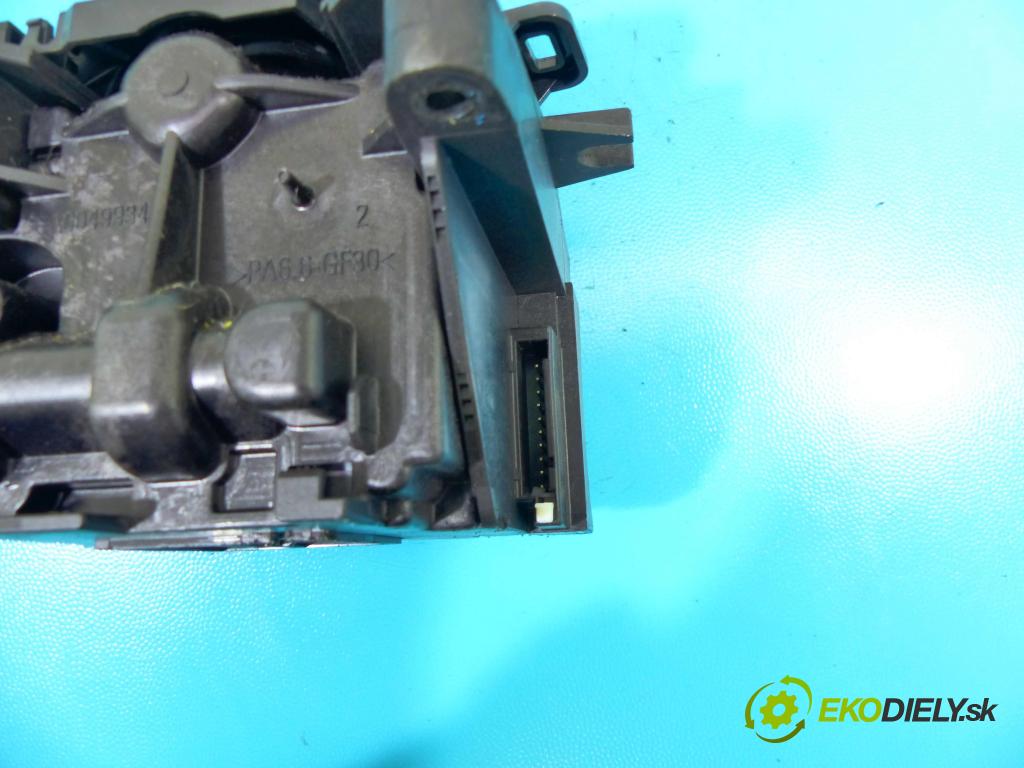 Bmw 3 F30  2011-2018 2.0 16v 184hp automatic 135 kW 1997 cm3 4- Páka: Změny: stupeň,rýchlosť 9260968 (Rýchlostné páky / kulisy)