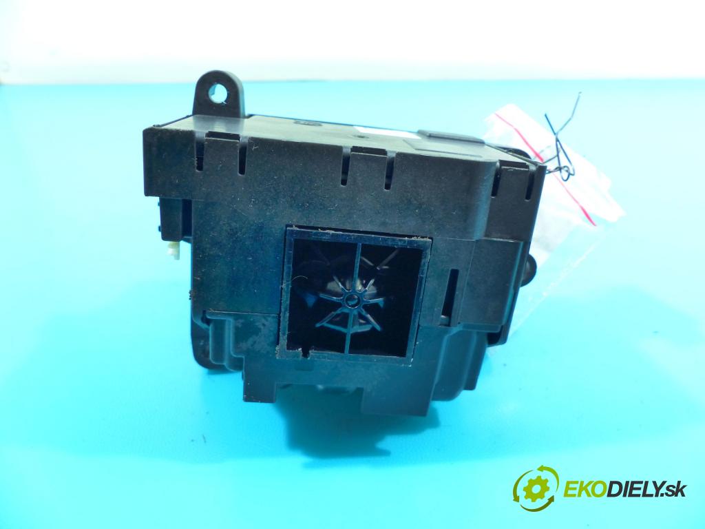 Bmw 3 F30  2011-2018 2.0 16v 184hp automatic 135 kW 1997 cm3 4- Páka: Změny: stupeň,rýchlosť 9260968 (Rýchlostné páky / kulisy)