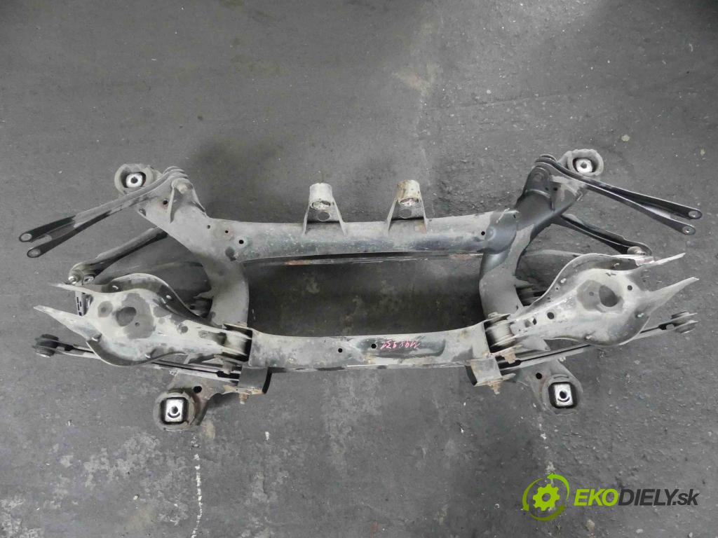 Bmw 3 F30  2011-2018 2.0 16v 184 hp automatic 135 kW 1997 cm3 4- zadní výztuha 6851656