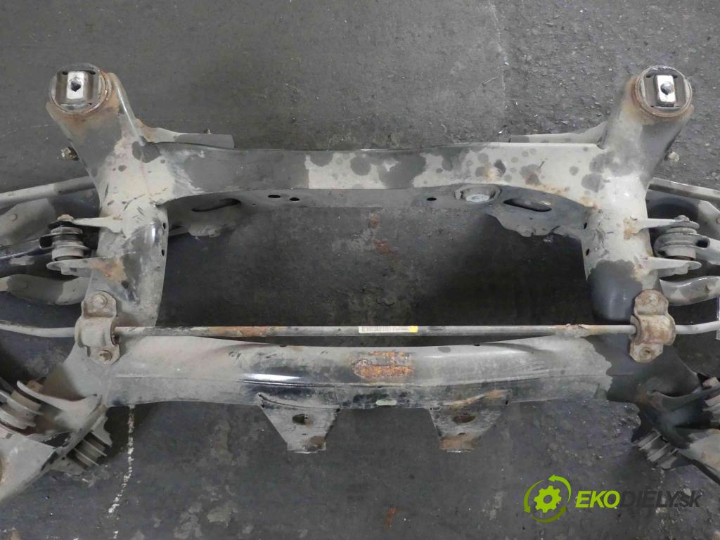 Bmw 3 F30  2011-2018 2.0 16v 184 hp automatic 135 kW 1997 cm3 4- zadní výztuha 6851656