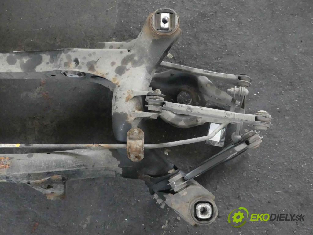 Bmw 3 F30  2011-2018 2.0 16v 184 hp automatic 135 kW 1997 cm3 4- zadní výztuha 6851656