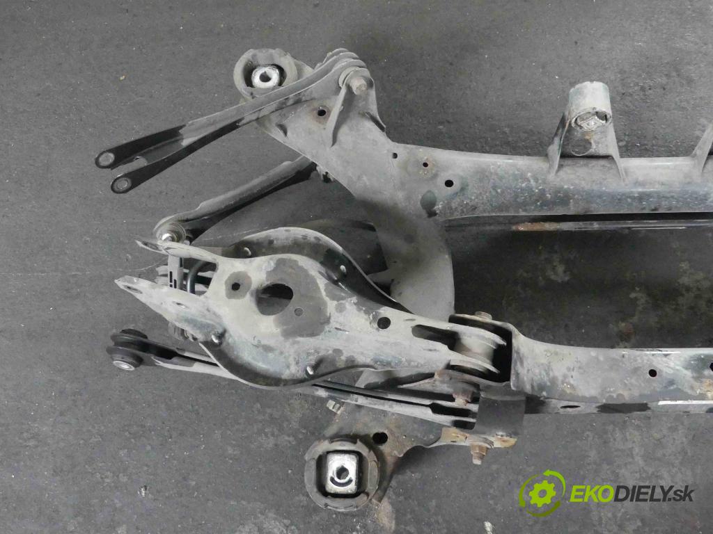 Bmw 3 F30  2011-2018 2.0 16v 184 hp automatic 135 kW 1997 cm3 4- zadní výztuha 6851656