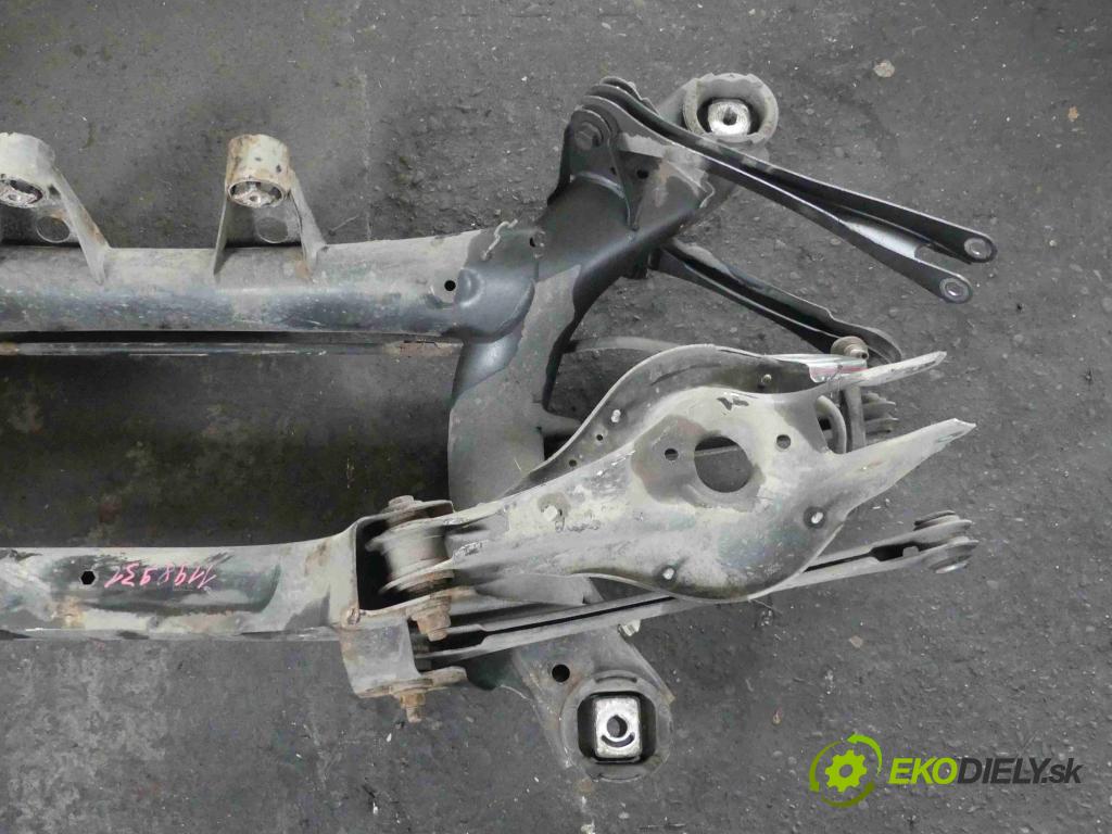 Bmw 3 F30  2011-2018 2.0 16v 184 hp automatic 135 kW 1997 cm3 4- zadní výztuha 6851656