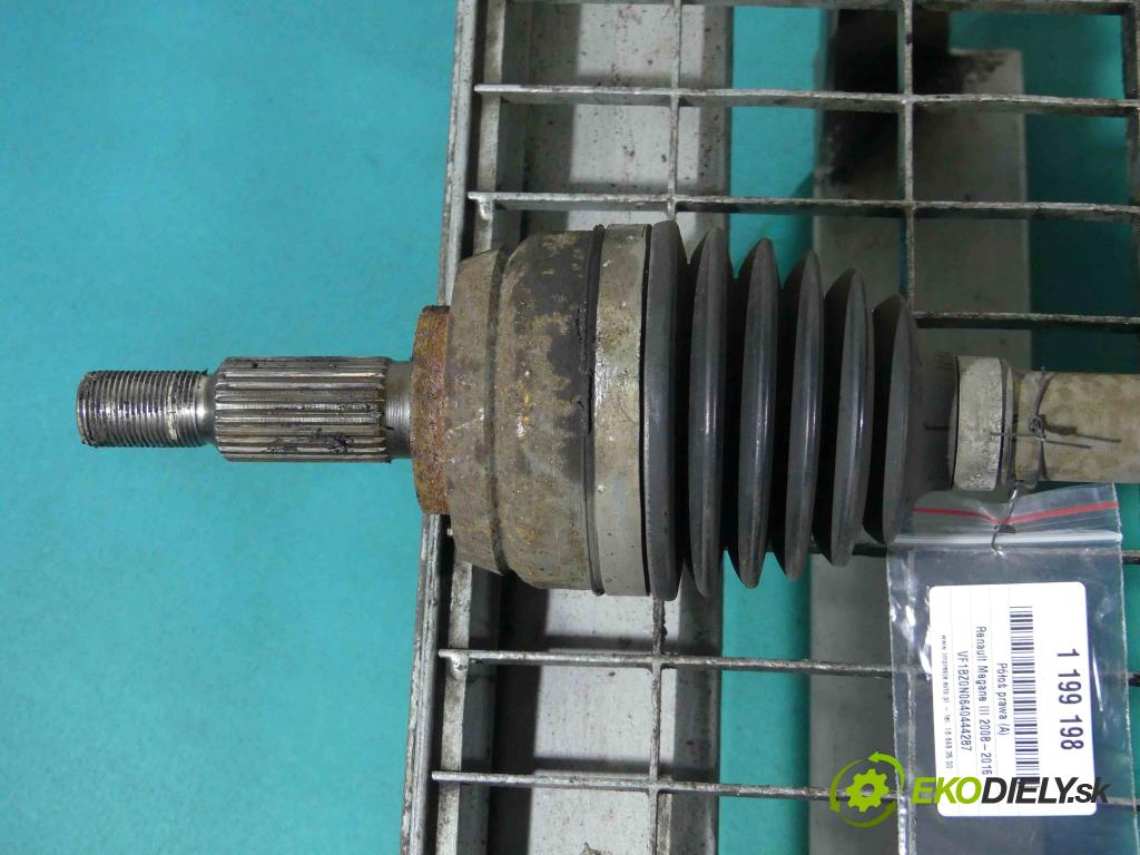 Renault Megane III 2008-2016 1.9 dci 131 HP manual 96 kW 1870 cm3 5- poloos pravé 8200725511 (Poloosy)