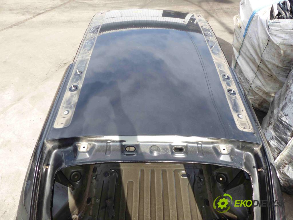 Dacia Duster I 2010-2018 1.5 dci 90 hp manual 66 kW 1461 cm3 5- Strecha: