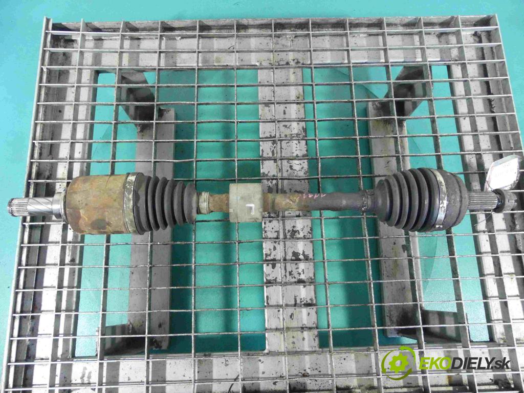 Dacia Duster I 2010-2018 1.5 dci 90 HP manual 66 kW 1461 cm3 5- poloos ľavé  (Poloosy)