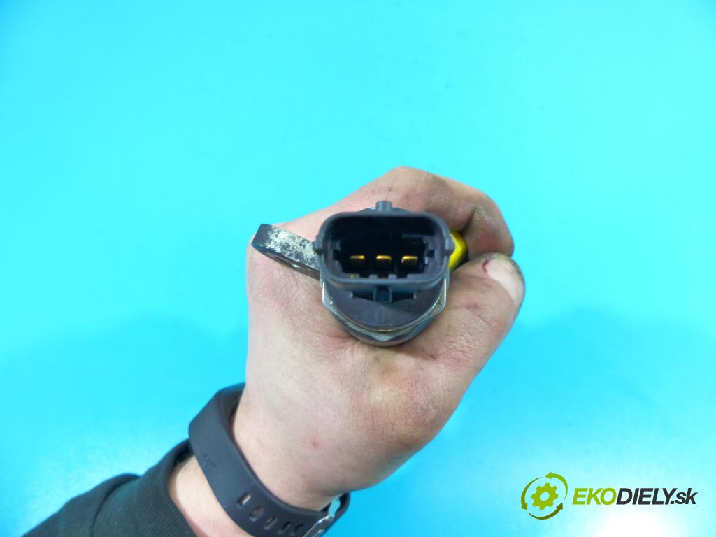 Alfa romeo 159 1.9 jtd 150 HP manual 110 kW 1910 cm3 4- lišta vstrekovacia 0445214057 (Vstrekovacie lišty)