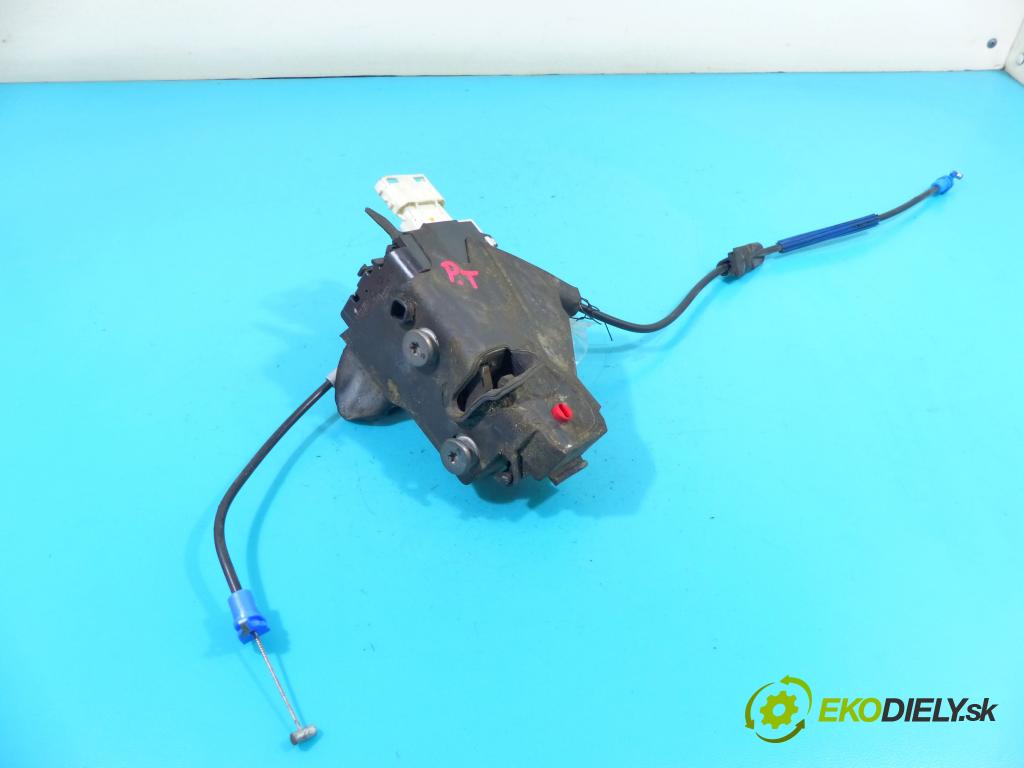 Citroen C4 I 2004-2011 1.6 hdi 90 hp manual 66,2 kW 1560 cm3 5- zámek zadní pravý 9686733580