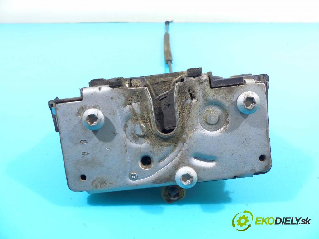 Fiat Punto Grande 1,3.0 jtd 75 hp manual 55 kW 1248 cm3 5- zámek přední levý 51797557