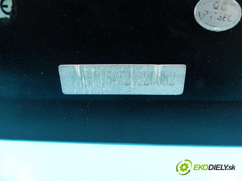 Audi A6 C6 2004-2011 2.0 tdi 140 HP manual 103 kW 1968 cm3 4- Zobrazit:  (Prístrojové dosky, displeje)