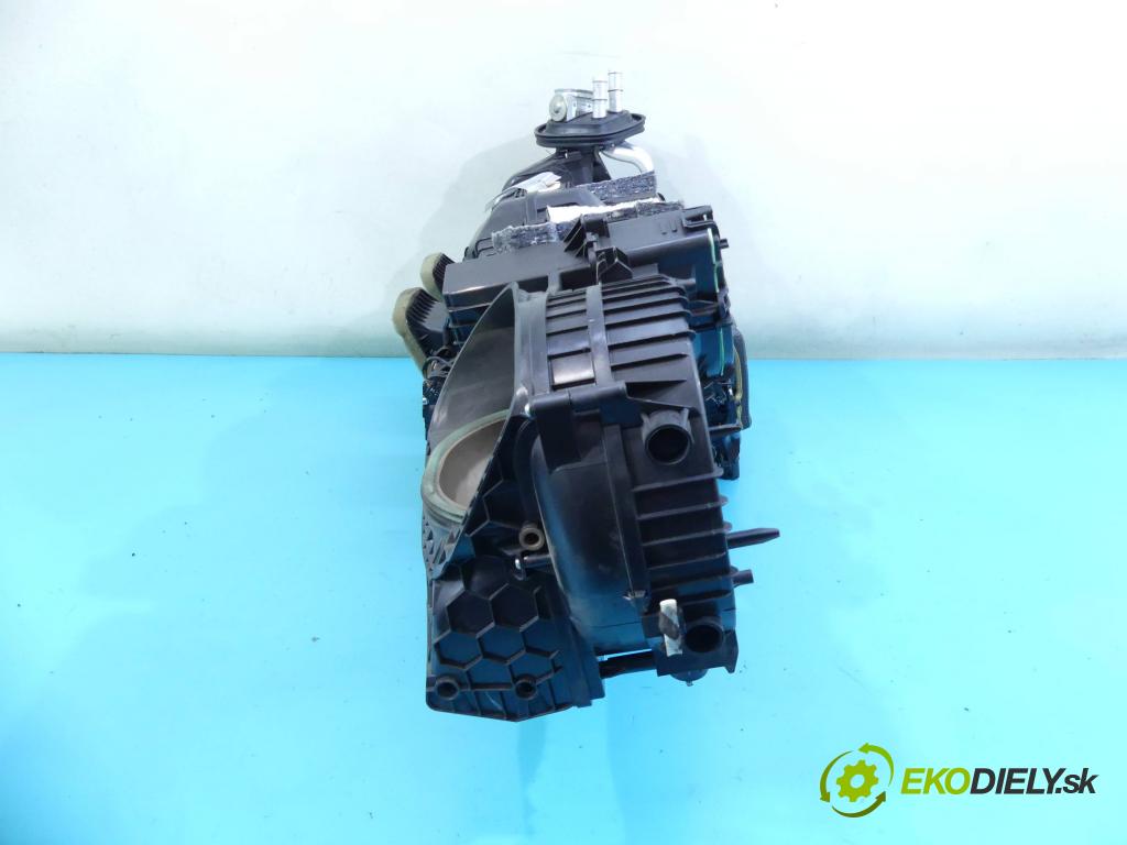 Bmw 3 F30  2011-2018 2.0 16v 184hp automatic 135 kW 1997 cm3 4- radiator 9207085 (Radiátory kúrenia)