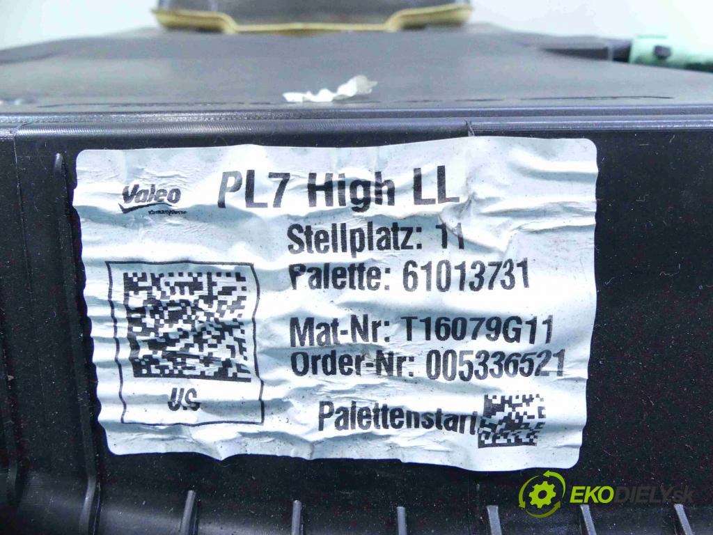 Bmw 3 F30  2011-2018 2.0 16v 184hp automatic 135 kW 1997 cm3 4- radiator 9207085 (Radiátory kúrenia)