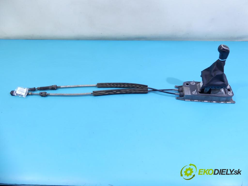 Skoda Superb II 2008-2015 2.0 tdi 140 HP manual 103 kW 1968 cm3 5- Páka: Změny: stupeň,rýchlosť 1K0711061B (Rýchlostné páky / kulisy)