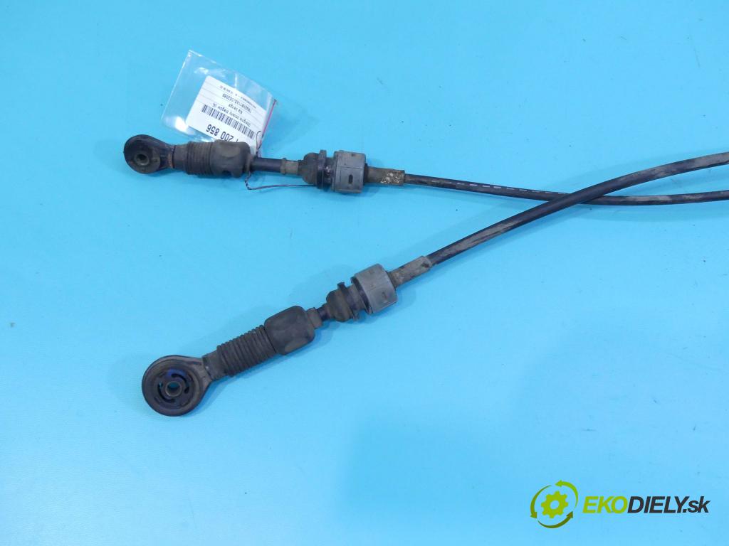 Kia Venga 1.4 16v 90 HP manual 66,2 kW 1396 cm3 5- Páka: Změny: stupeň,rýchlosť  (Rýchlostné páky / kulisy)