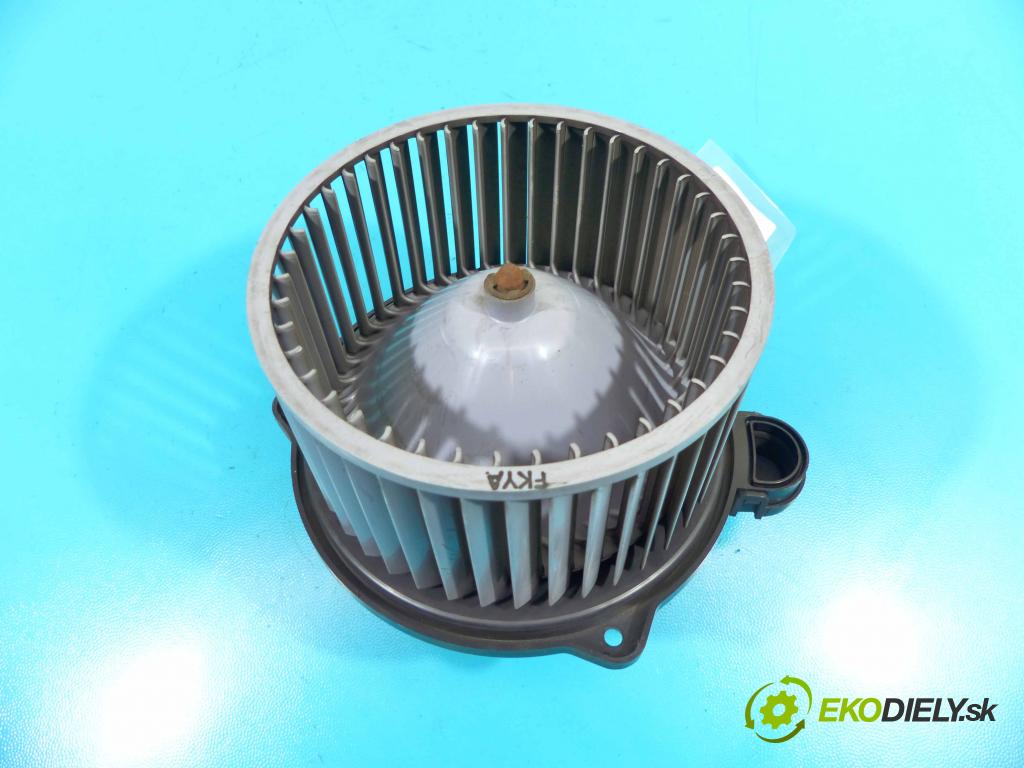 Kia Venga 1.4 16v 90 HP manual 66,2 kW 1396 cm3 5- ventilátor vzduchu F00S3B2407
