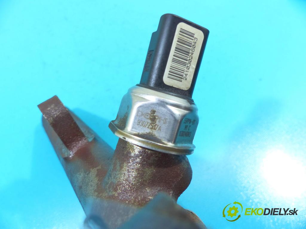 Dacia Duster I 2010-2018 1.5 dci 90 HP manual 66 kW 1461 cm3 5- lišta vstrekovacia 55PP14-01 (Vstrekovacie lišty)