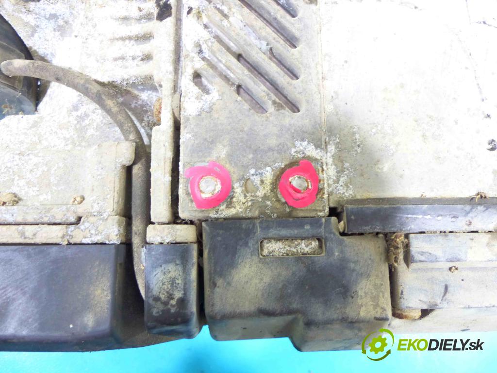 Peugeot 807 2002-2014 2.0 hdi 107 HP manual 79 kW 1997 cm3 5- Webasto 0J706205 (Webasto ohřívače)