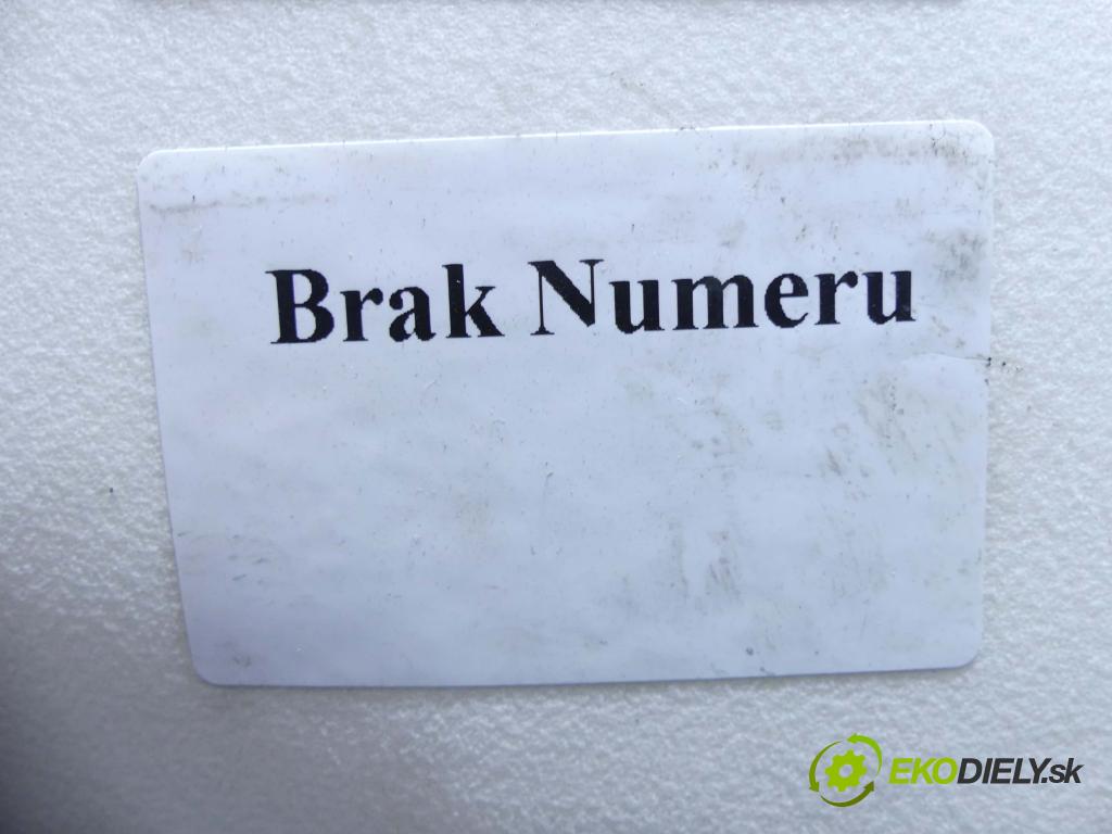 Toyota Yaris II 2005-2011 1.4 D4D 90 HP manual 66 kW 1364 cm3 3- rúrka klimatizácie