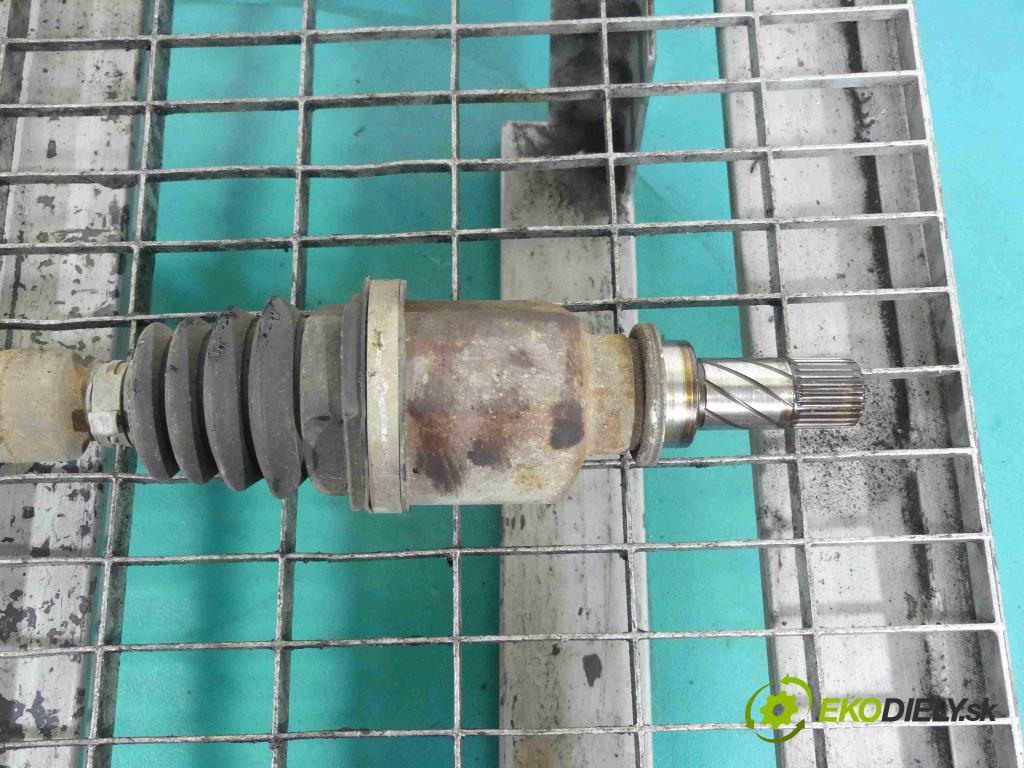 Renault Megane II 2003-2008 1.5 dci 101 HP manual 74 kW 1461 cm3 3- poloos ľavé 8200379236 (Poloosy)