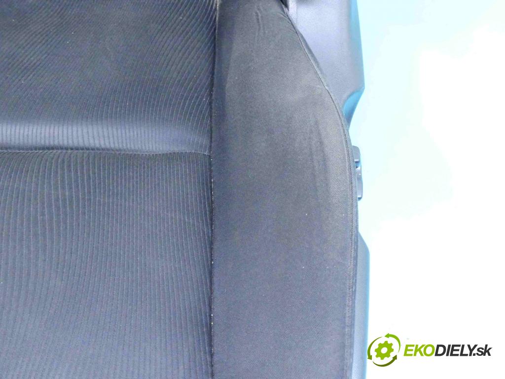 Mazda CX-9 2006-2015 3.7 V6 277KM: automatic 204 kW 3726 cm3 5- Sedačka ľavý  (Sedačky, sedadlá)