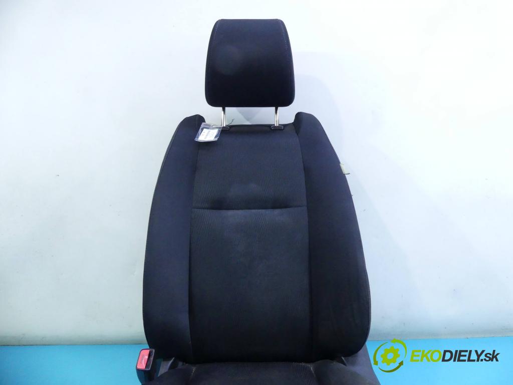 Mazda CX-9 2006-2015 3.7 V6 277KM: automatic 204 kW 3726 cm3 5- Sedačka ľavý  (Sedačky, sedadlá)