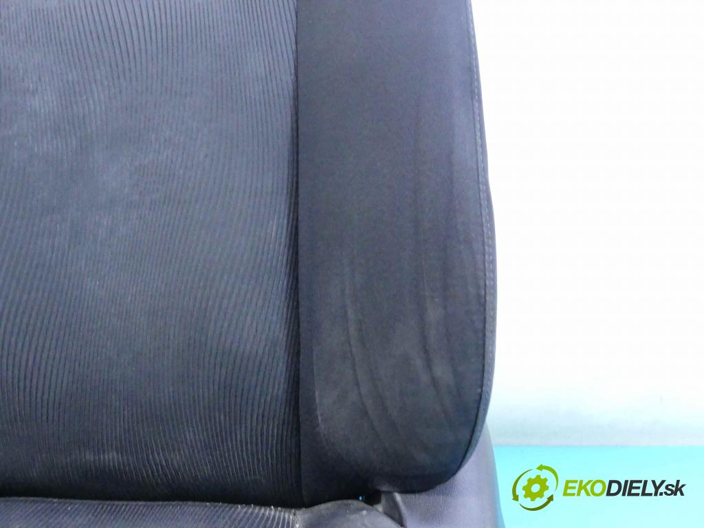 Mazda CX-9 2006-2015 3.7 V6 277KM: automatic 204 kW 3726 cm3 5- Sedačka ľavý  (Sedačky, sedadlá)