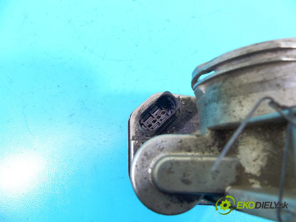 Seat Altea 2.0 tdi 140 HP manual 103 kW 1968 cm3 5- klapka 038128063M (Škrtiace klapky)