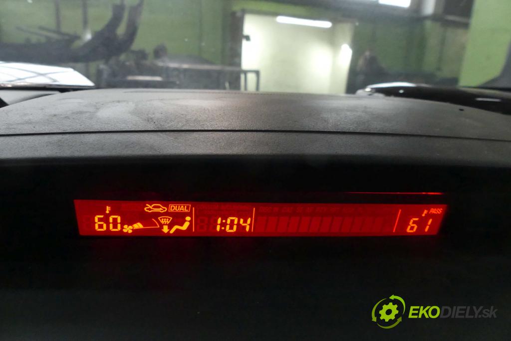 Mazda CX-9 2006-2015 3.7 V6 277KM: automatic 204 kW 3726 cm3 5- Zobrazit: TD11611J0 (Prístrojové dosky, displeje)