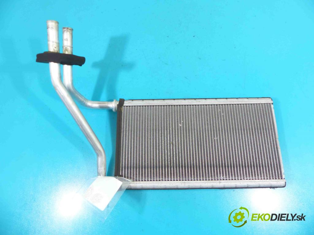 Mazda CX-9 2006-2015 3.7 V6 277KM: automatic 204 kW 3726 cm3 5- radiator (Radiátory kúrenia)