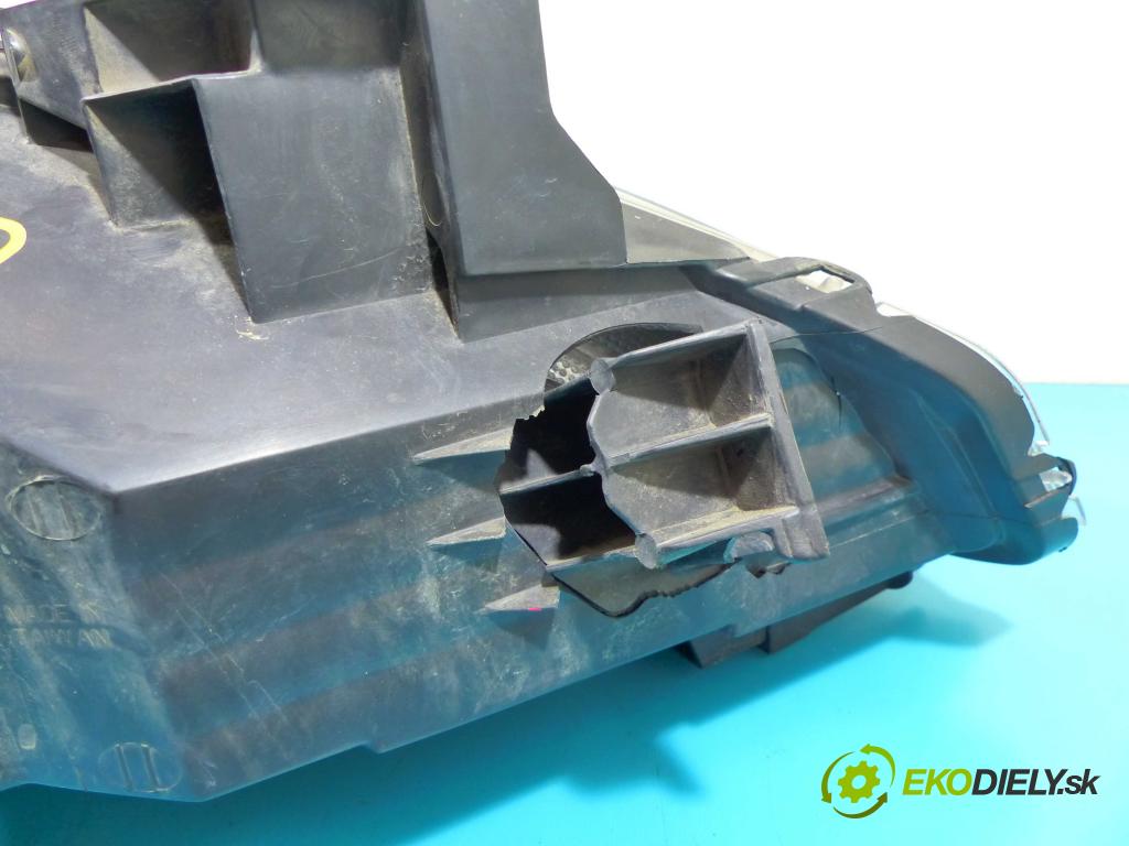 Mazda CX-9 3.7 V6 277KM automatic 204 kW 3726 cm3 5- světlo levý  (Klika dveří ostatní)