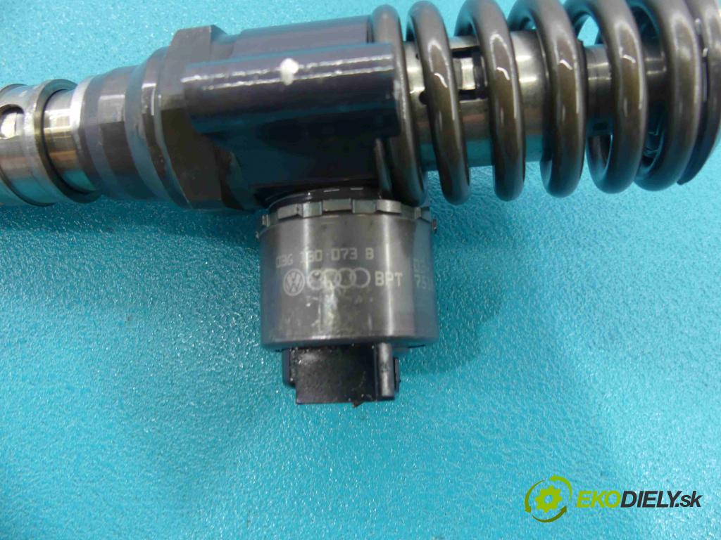 Vw Touran I 2003-2015 2.0 tdi 140 HP manual 103 kW 1968 cm3 5- vstrekovacie čerpadlo 0414720403 (Vstrekovače)