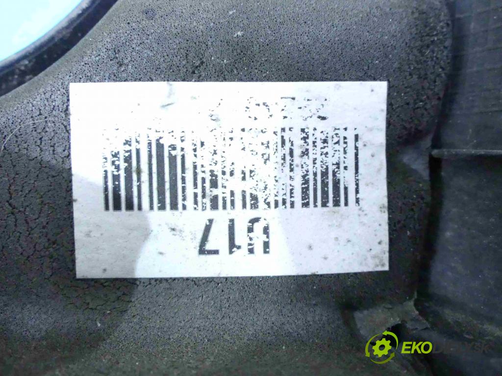 Hyundai I40 1.7 crdi 116 hp manual 85 kW 1685 cm3 5- kryt motoru horní 29240-2A900