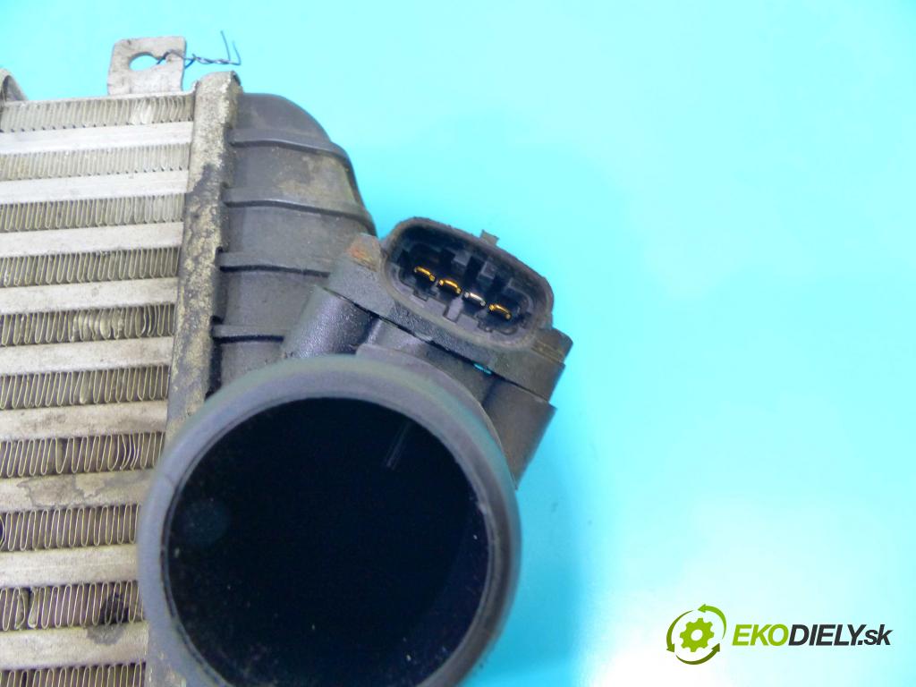 Hyundai I40 1.7 crdi 116 hp manual 85 kW 1685 cm3 5- Intercooler  (Chladiče nasávaného vzduchu (intercoolery))