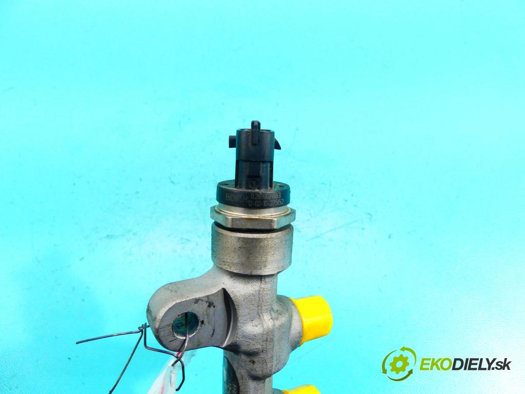 Hyundai I40 1.7 crdi 116 HP manual 85 kW 1685 cm3 5- lišta vstrekovacia 0445214181 (Vstrekovacie lišty)