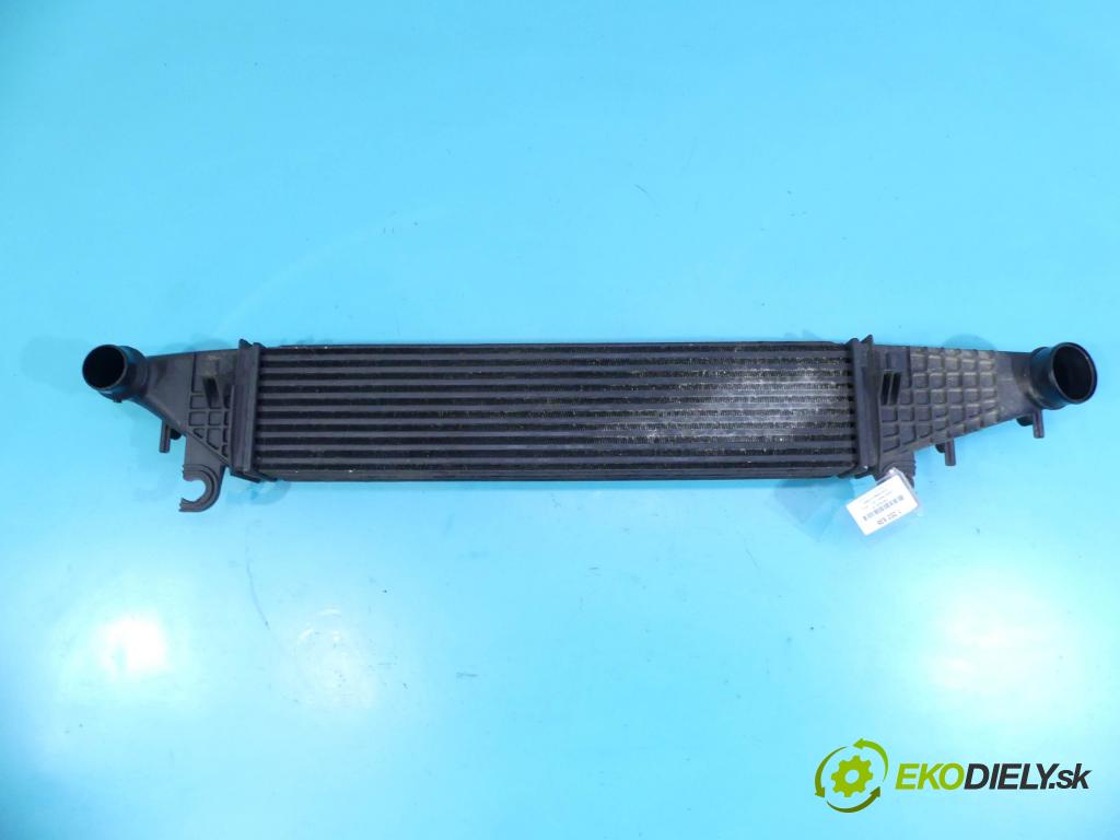 Lancia Thema II 2011-2014 3.0 CRD 239KM automatic 176 kW 2987 cm3 4- Intercooler  (Chladiče nasávaného vzduchu (intercoolery))