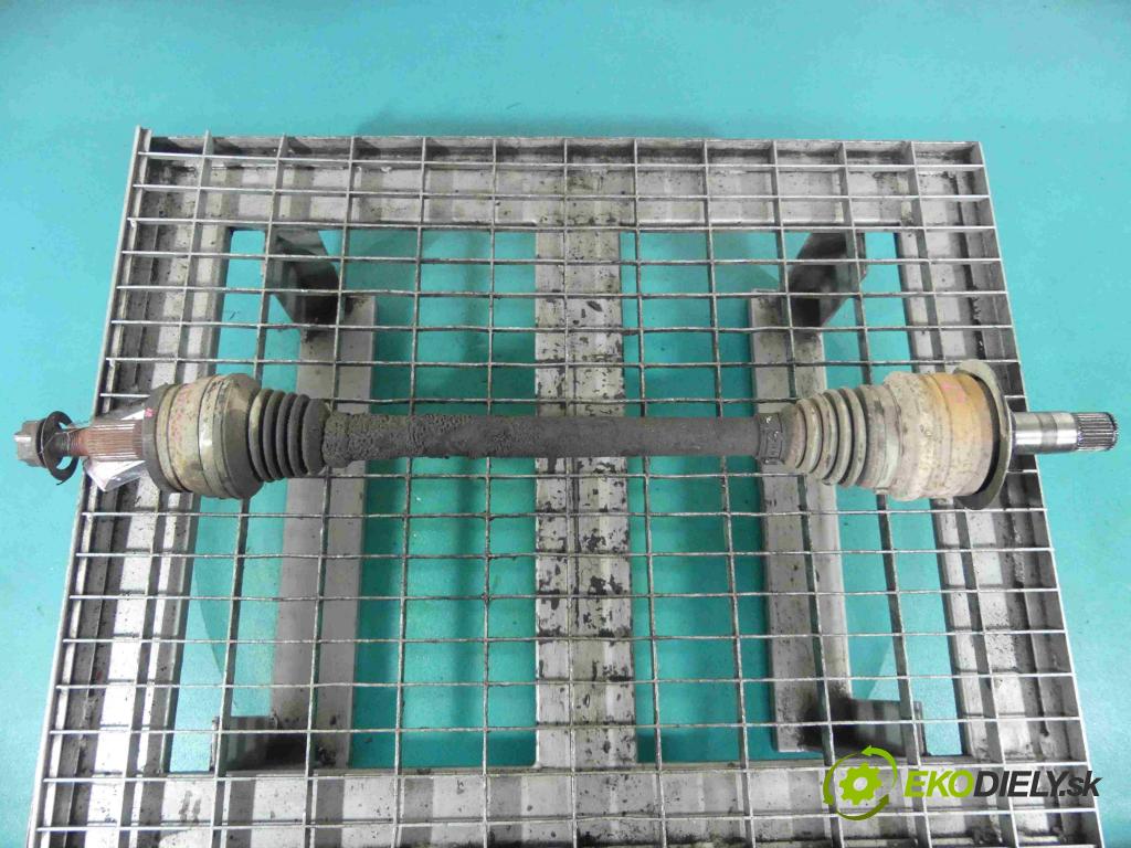 Lancia Thema II 2011-2014 3.0 CRD 239KM automatic 176 kW 2987 cm3 4- poloos ľavé P68080381AA (Poloosy)