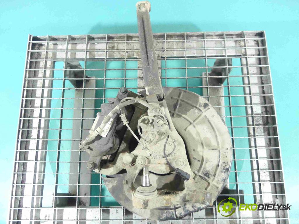 Lancia Thema II 2011-2014 3.0 CRD 239KM automatic 176 kW 2987 cm3 4- náboj ľavé  (Náboje)