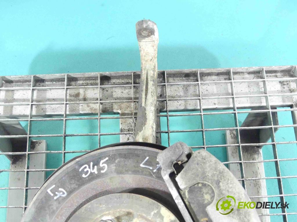 Lancia Thema II 2011-2014 3.0 CRD 239KM automatic 176 kW 2987 cm3 4- náboj ľavé  (Náboje)