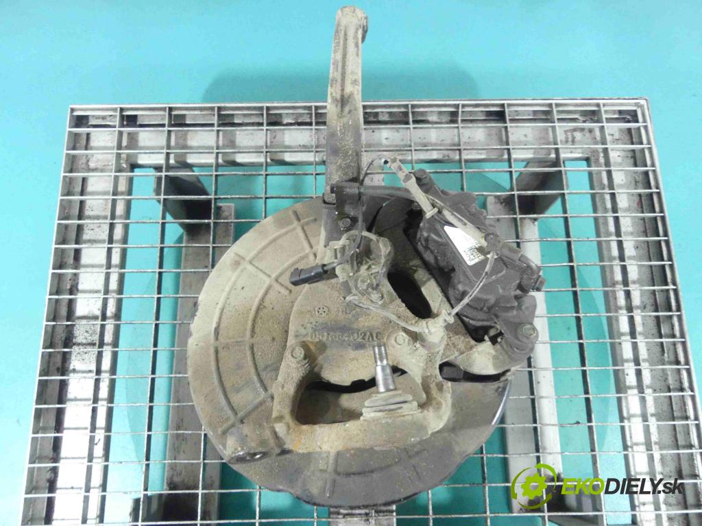 Lancia Thema II 2011-2014 3.0 CRD 239KM automatic 176 kW 2987 cm3 4- náboj pravé  (Náboje)