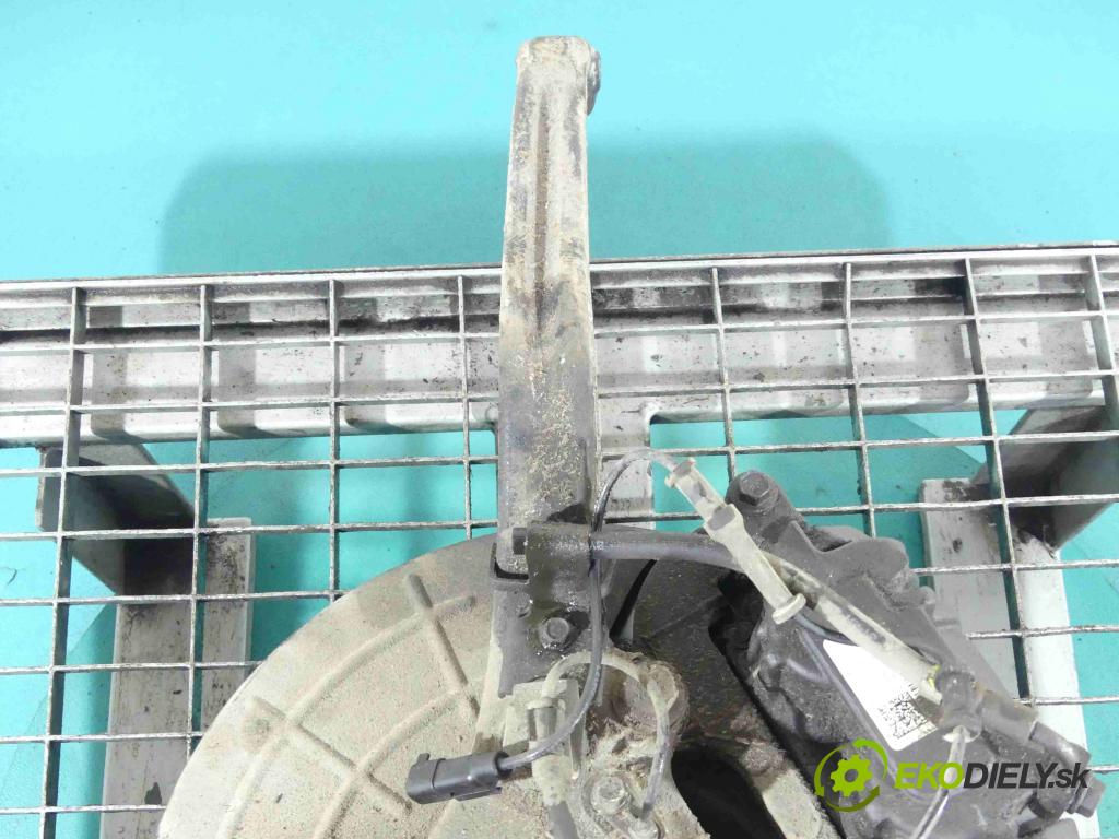 Lancia Thema II 2011-2014 3.0 CRD 239KM automatic 176 kW 2987 cm3 4- náboj pravé  (Náboje)