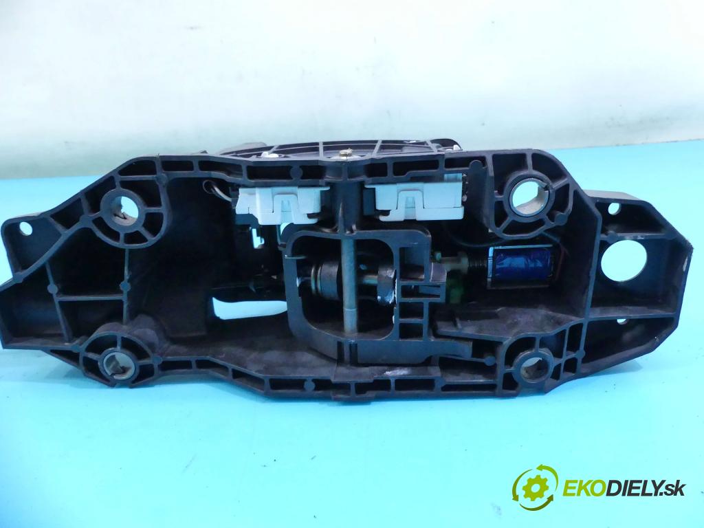 Lancia Thema II 2011-2014 3.0 CRD 239KM automatic 176 kW 2987 cm3 4- Páka: Změny: stupeň,rýchlosť 04779653AC (Rýchlostné páky / kulisy)