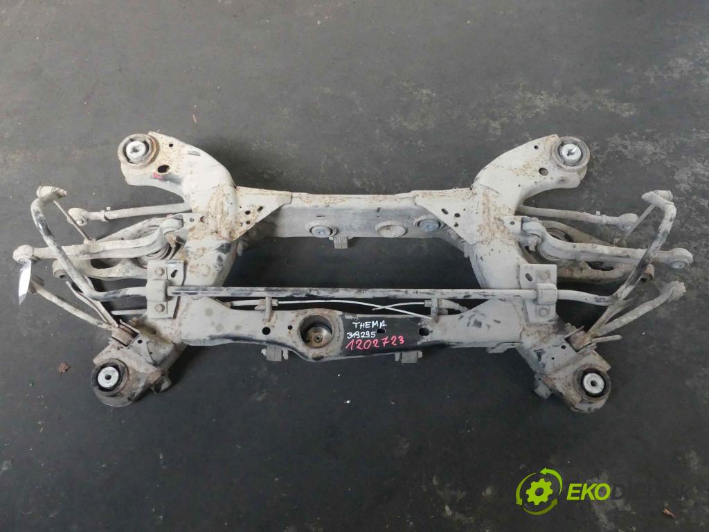 Lancia Thema II 2011-2014 3.0 CRD 239KM automatic 176 kW 2987 cm3 4- zadní výztuha 