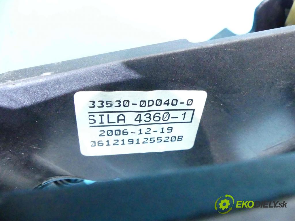 Toyota Yaris II 2005-2011 1.0 vvti 69KM manual 51 kW 998 cm3 5- Páka: Změny: stupeň,rýchlosť 33530-0D040-0 (Rýchlostné páky / kulisy)