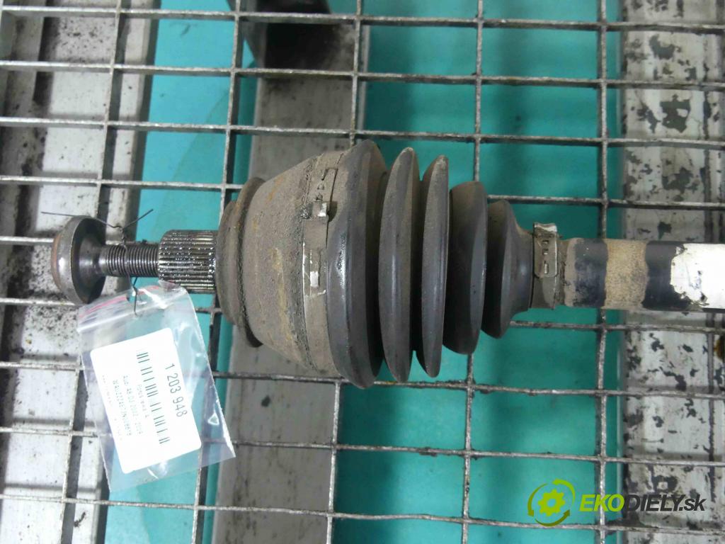 Audi A8 D3 2002-2009 3.7 V8 280KM: automatic 206 kW 3697 cm3 4- poloos ľavé  (Poloosy)