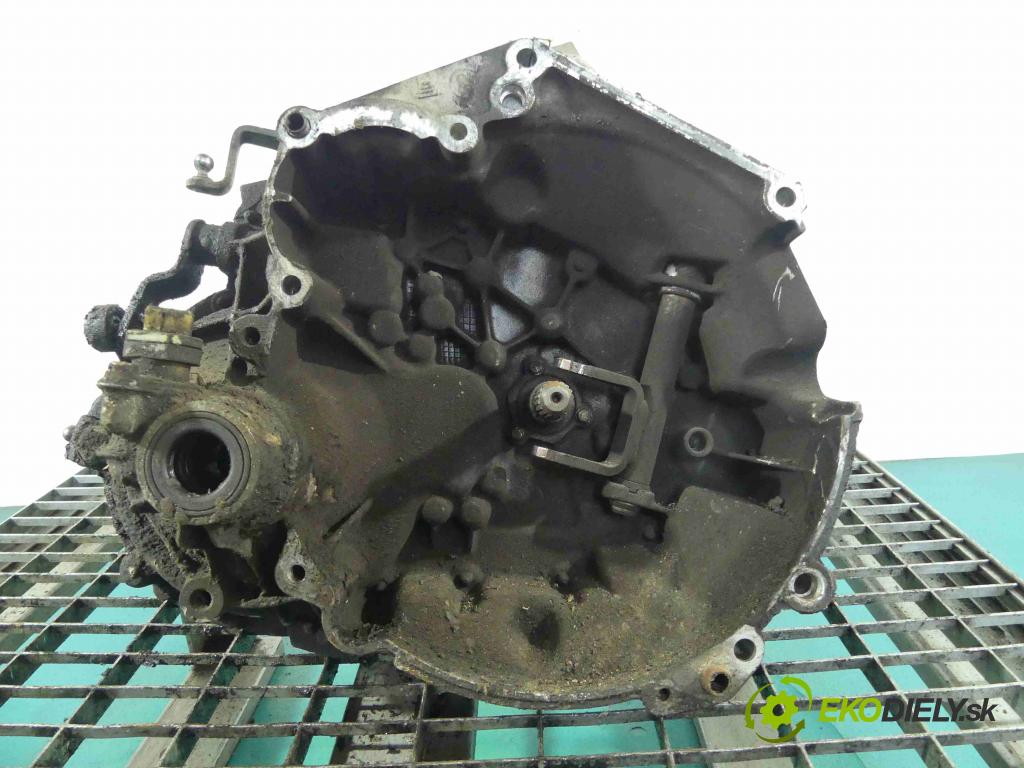 Peugeot 306 1.4 88 HP manual 65 kW 1360 cm3 4- prevodovka stupeň,rýchlosť manual 20CE86