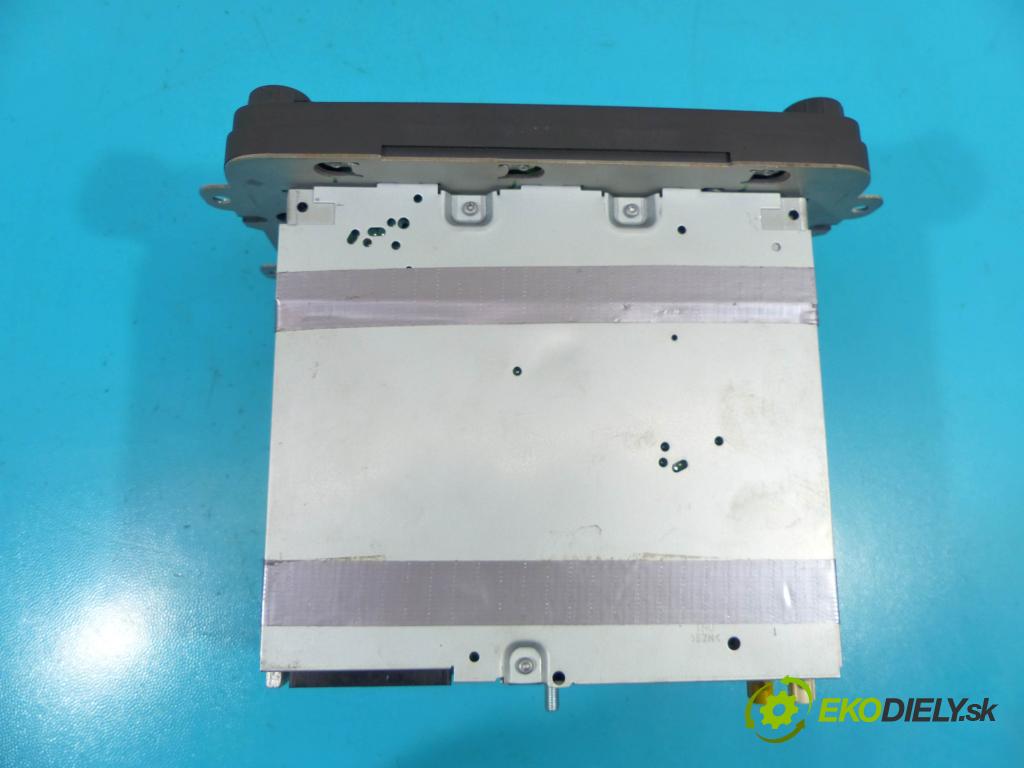 Vw Touran I 2003-2015 1.9 tdi 105 hp manual 77 kW 1896 cm3 5- Radio továrna: 1T0035194B