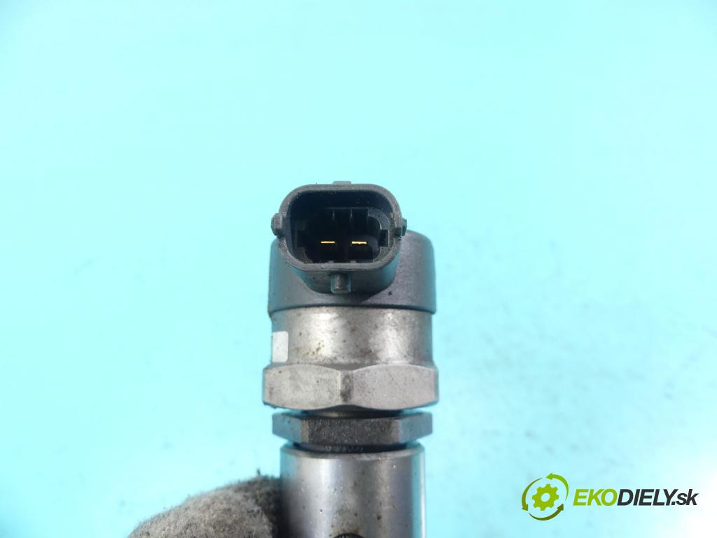 Lancia Thema II 2011-2014 3.0 CRD 239KM automatic 176 kW 2987 cm3 4- lišta vstrekovacia 0445216044 (Vstrekovacie lišty)