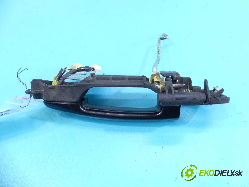 Suzuki Kizashi 2.4 178HP: manual 131 kW 2393 cm3 4- rukoväť predné ľavé mimo:  (Vonkajšie predné ľavé)